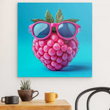 Alu Dibond (matt) | Berrylicious Attitude - Stylishe Himbeere mit Sonnenbrille