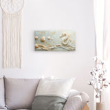 Leinwand - Stärke 4cm | Meerespoesie in Sandfarben - Seepferdchen auf Muschelrelief