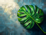 Leinwand (gerahmt) | Grüne Stille - Monstera-Blatt vor ruhigem Farbhintergrund