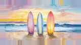 Leinwand - Stärke 2cm | Sunset Lineup – Surfboards am Strand bei Sonnenuntergang im Pastell-Look