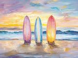 Alu Dibond (glänzend) | Sunset Lineup – Surfboards am Strand bei Sonnenuntergang im Pastell-Look