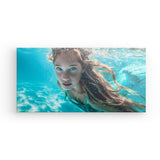 Leinwand - Stärke 2cm | Kind der Wellen - Zauberhafte Meerjungfrau im türkisfarbenen Ozean