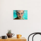 Photoboard / Hartschaum | Schweben im Licht - Porträt einer jungen Frau im türkisblauen Meer