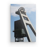 Leinwand - Stärke 2cm | Shaft by day - Puristische Pracht eines Förderturms