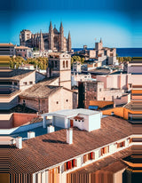 Leinwand - Stärke 4cm | Palma daylight – Malerischer Blick über die Dächer von Palma de Mallorca