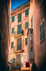 Poster (gerahmt) | Mediterrane Träume - Altstadtgasse in Palma de Mallorca