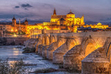 Alu Dibond (glänzend) | Cordoba by night – Die Mezquita als architektonisches Juwel im Abendlicht
