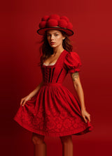 Leinwand (gerahmt) | Eleganz in Rot - Schwarzwald Haute Couture