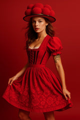 Acrylglas | Eleganz in Rot - Schwarzwald Haute Couture