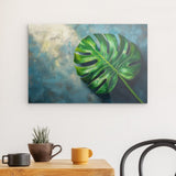 Acrylglas | Grüne Stille - Monstera-Blatt vor ruhigem Farbhintergrund