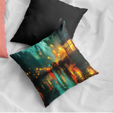 Plüschkissen (Schwarz) | Stadtlichter London im Regen mit Metallic Glow