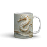 Tasse (klassisch) | Meerespoesie in Sandfarben - Seepferdchen auf Muschelrelief
