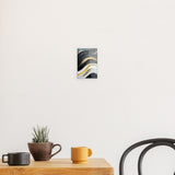 Acrylglas | Schneeleuchten und Sternenzug - Abstrakte Winterwellen in Schwarz, Weiß und Gold