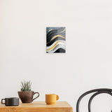 Acrylglas | Schneeleuchten und Sternenzug - Abstrakte Winterwellen in Schwarz, Weiß und Gold