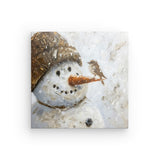 Leinwand - Stärke 2cm | Schneegeflüster auf Karottennase - Malerischer Schneemann mit Vogel