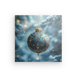 Leinwand - Stärke 2cm | Eisklare Eleganz - Bild einer grünblauen Christbaumkugel