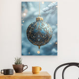 Photoboard / Hartschaum | Eisklare Eleganz - Bild einer grünblauen Christbaumkugel