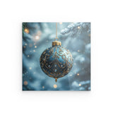 Acrylglas | Eisklare Eleganz - Bild einer grünblauen Christbaumkugel