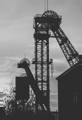 Leinwand (gerahmt) | Fördertürme Ruhrgebiet Wandbild - klassisch und ruhig