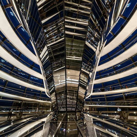 Leuchtturm der Demokratie: Die Reichstagskuppel im nächtlichen Licht (MixPix 20x20 cm)